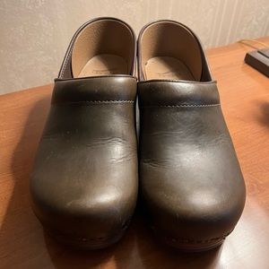 Dansko dark green clogs size 42